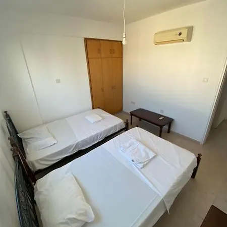 דירה Marios & Chris Construction 71 *